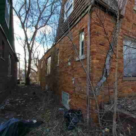 15045 manor (19).jpg